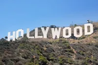 Массовая забастовка сценаристов и актеров - в Голливуде отложено более 10 премьер