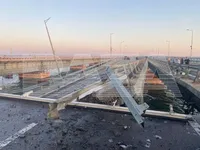 Вибух на Кримському мосту: у мережі з'явилися перші кадри пошкоджень