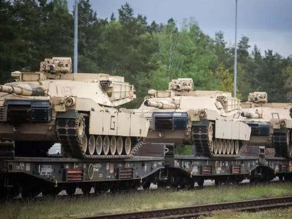 Украинские танкисты завершают тренировки на "Абрамсах" в Германии: инструкторы рассказали подробности
