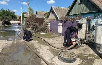 Постраждалі від підриву Каховської ГЕС отримали понад 200 тис. таблеток для знезараження води - МОЗ