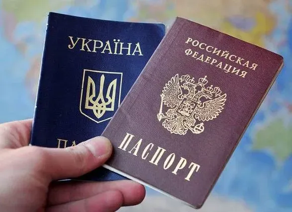 pochali-masovo-viselyati-ukrayintsiv-z-yikh-budinkiv-i-kvartir-yak-rashisti-na-okupovanikh-teritoriyakh-zaokhochuyut-pasportizatsiyu