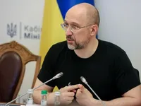 Начмеди військових частин віддалено записали лише 18 відсотків тих, хто потребує ВЛК - Шмигаль