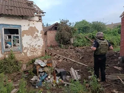 Окупанти обстріляли Костянтинівку, вбили подружжя та пошкодили школу