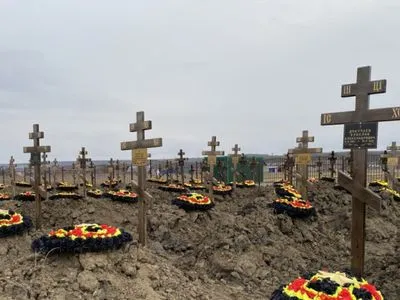 На цвинтарі в окупованому Сімферополі зростає кількість могил військових рф, які загинули на війні в Україні