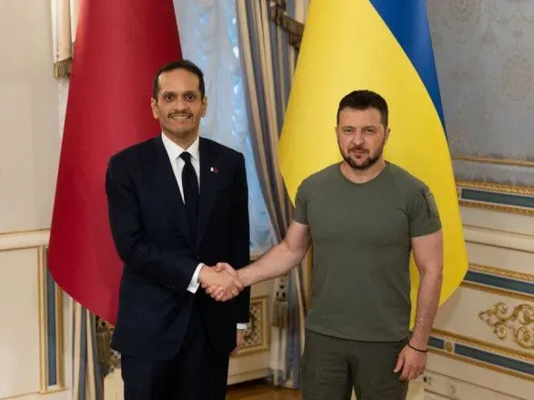 Зеленский встретился с премьер-министром Катара: обсуждали предоставление гуманитарной помощи и формулу мира