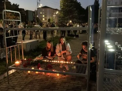 Біля посольства росії відбулась акція до роковин теракту в Оленівці