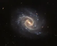 Телескоп "Хаббл" зробив унікальне фото галактики на відстані 192 мільйонів світлових років