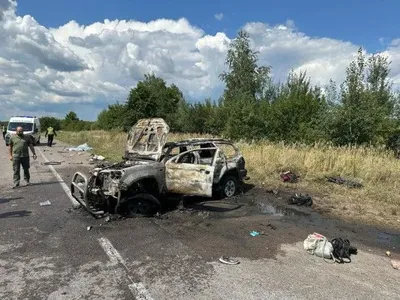 На трасі до польського кордону перекинувся і загорівся кросовер: двоє людей загинули на місці
