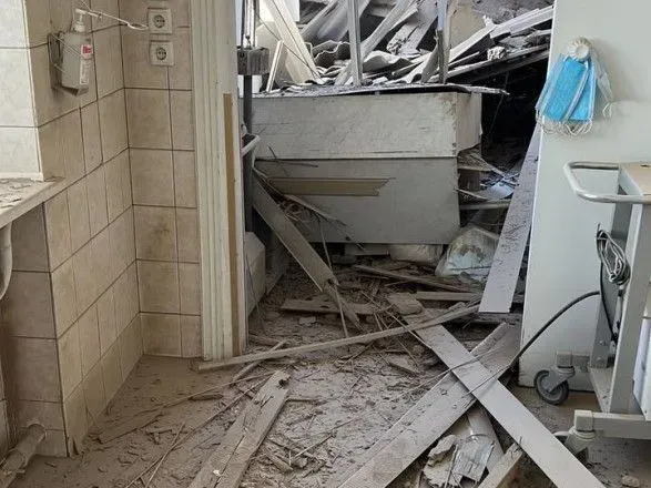 Оккупанты ударили по больнице в Херсоне, погиб врач, ранена медсестра