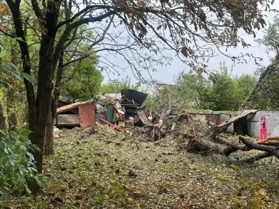 Оккупанты за сутки ранили трех жителей Донетчины, повреждены дома, админздание и линии электропередачи