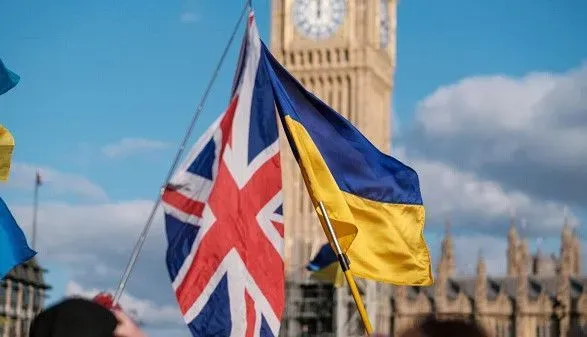 Более 10 тысяч украинских беженцев будут вынуждены покинуть Британию после окончания срока действия виз