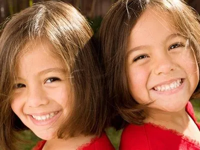 Міжнародний день близнюків, День світлофора. Що ще можна відзначити 5 серпня