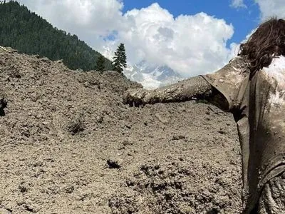 Зсув ґрунту на курорті в Грузії: у країні оголосять 7 серпня днем жалоби за загиблими