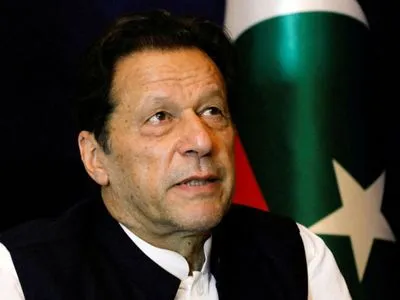 Колишнього прем'єр-міністра Пакистану засудили до трьох років у справі про корупцію