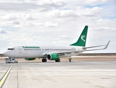 Авіакомпанія "Туркменістан" продовжила обмеження на польоти в рф