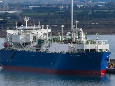 Атака безпілотника на танкер свідчить про намір Києва вразити російські поставки нафти та палива – Politico