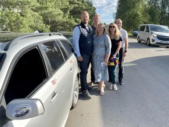 Благотворители из Латвии отправили автомобильный конвой в Украину