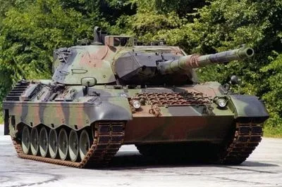 Неназвана країна купила бельгійські танки Leopard 1 і передасть їх Україні - ЗМІ