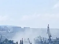 Севастопольскую бухту покрыло дымом: в Крыму "хлопок"