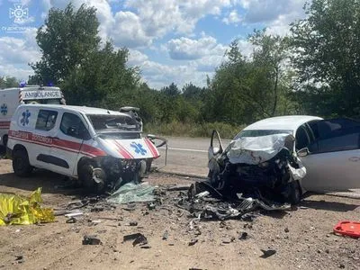 На Николаевщине произошло ДТП со "скорой": три человека погибли