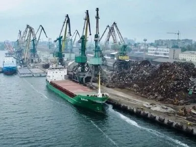 Кабмин принял решение о реорганизации Херсонского морского торгового порта