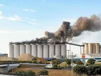Пожежа на зерносховищах поблизу порту Ла-Рошель не заважає судноплавству — Reuters