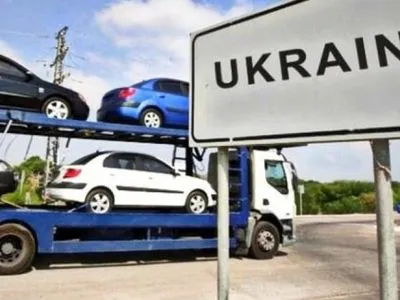 Лишь один из пяти ввезенных в Украину в июле электромобилей - новый