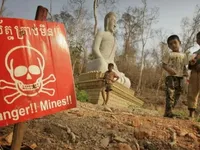 У школі Камбоджі знайшли кілька тисяч вибухових пристроїв