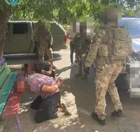 "Выбивали" несуществующий долг у военнослужащего: на Житомирщине задержали преступную группу