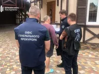 “Діамантовий прокурор”, який намагався обманом повернути вилучені правоохоронцями в нього гроші, постане перед судом — ДБР