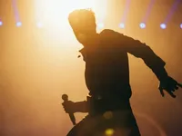 Концерт The Killers у Грузії пройшов зі скандалом через російського барабанщика: гурт вибачився