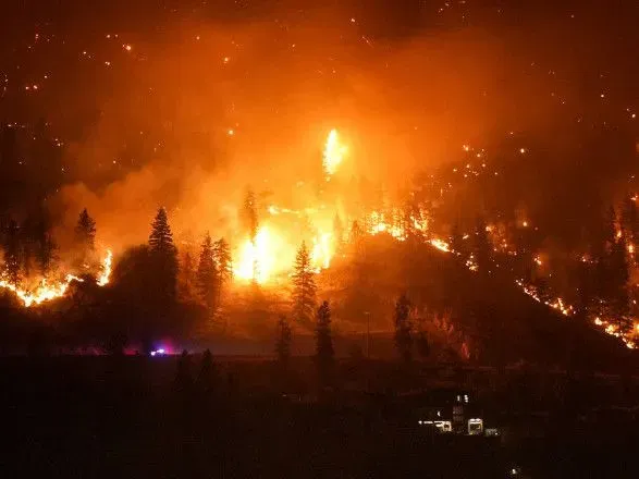 Провінція Канади оголосила надзвичайний стан через лісові пожежі