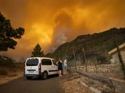 Лесной пожар на Тенерифе в Испании вышел из-под контроля