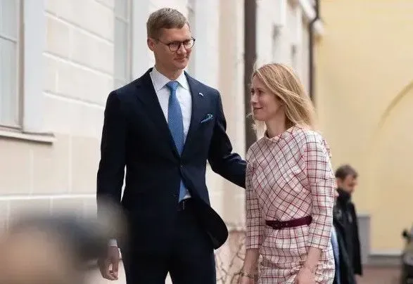 cholovik-premyer-ministra-estoniyi-zaroblyaye-na-dostavtsi-vantazhiv-do-rosiyi-zmi