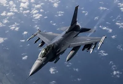 Українські пілоти можуть розпочати навчання на F-16 в США вже у вересні - NYT