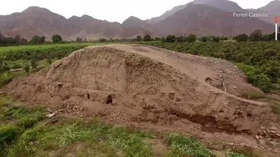 На півночі Перу знайшли 4000-річну стіну, яка може бути залишками стародавнього храму