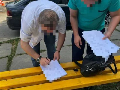 Підробляла довідки для ухилянтів: правоохоронці повідомили про підозру голові ВЛК у Києві