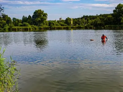 В Киеве в озере мертвую женщину обнаружили в 20 метрах от берега
