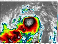 Тропический шторм "Идалия" направляется на Флориду через Кубу и Мексику