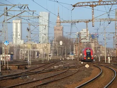 Зупинили 20 поїздів через хибний радіосигнал - у Польщі затримали двох чоловіків