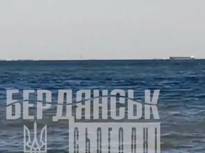 В порт оккупированного Бердянска снова зашел российский корабль