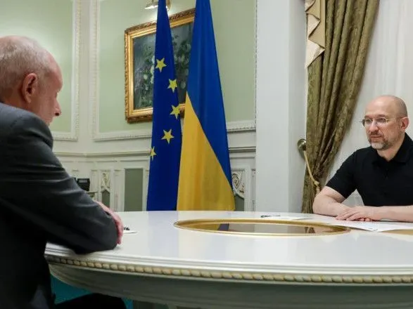 Шмигаль з головою Представництва ЄС обговорив запуск програми "Ukraine Facility"