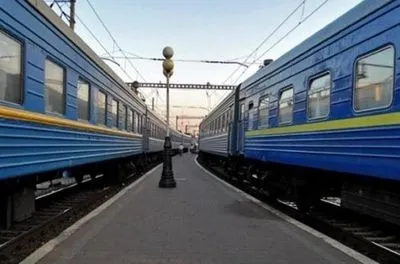 Пошкодження залізничного полотна на Житомирщині: рух поїздів відновлено. Затримуються два рейси
