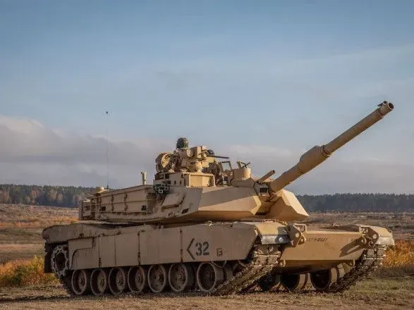Украина получит первую партию танков Abrams в середине сентября - Politico