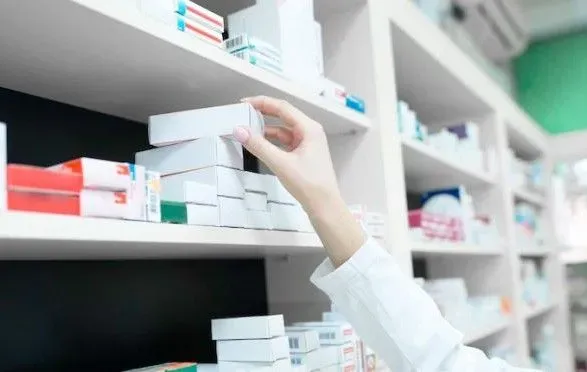 Минздрав рассмотрит продажу в Украине препаратов экстренной контрацепции без рецепта: премьер ответил на петицию
