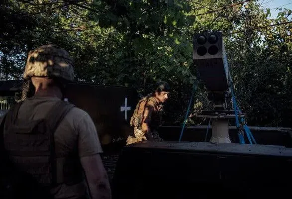 Украинские военные продолжают сдерживать наступление россиян на Лиманском и Бахмутском направлениях