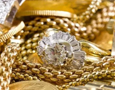 Украли золота на 8 миллионов - в Харькове будут судить мародеров