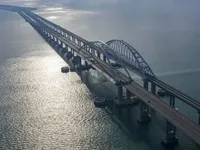 Нічна атака дронів на кримський міст: Гуменюк спростувала заяви міноборони рф
