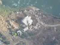 ВСУ уничтожили военный состав россиян в Донецкой области: зрелищное видео