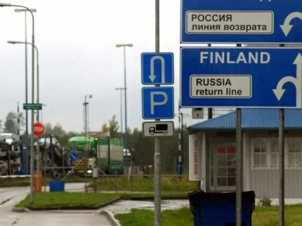 Латвія, Литва та Німеччина запровадили санкції на в'їзд авто з росії